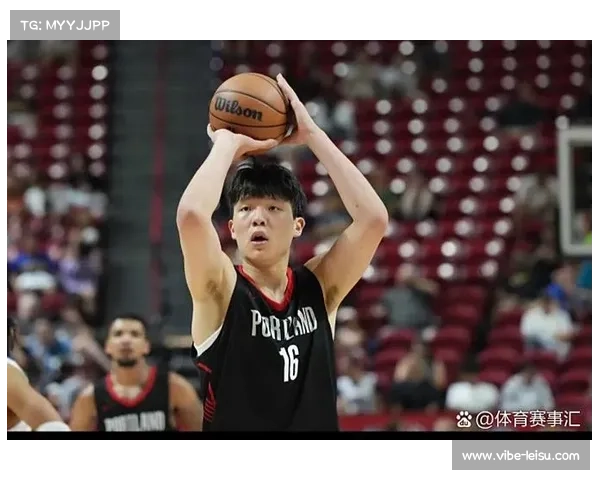 杨瀚森人气火爆球馆再现第十件球衣粉丝热情点燃赛场氛围